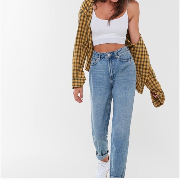 BDG High Waisted Mom Jeans in Size 30 Urban Outfitters Blue Light Distressing - Picture 1 of 5